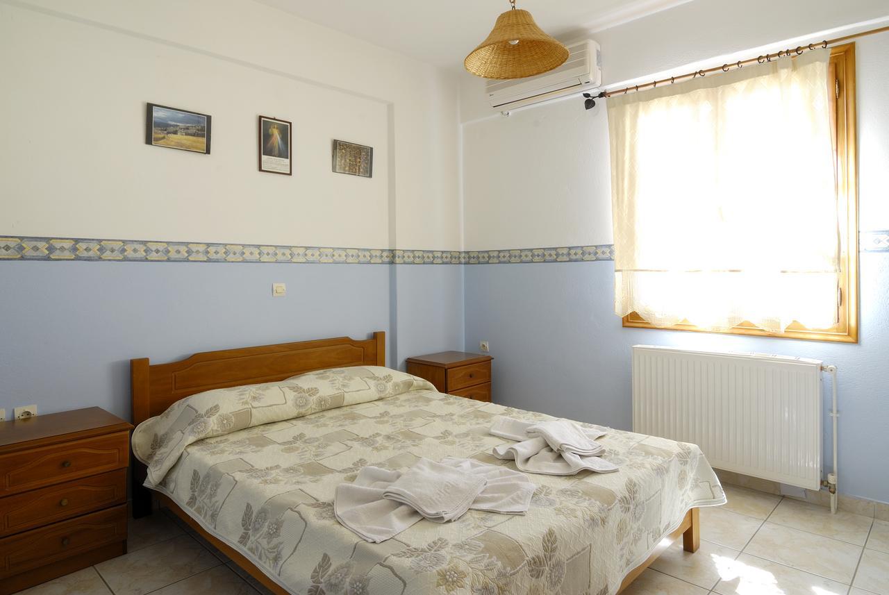 La Celestina Apartments 纳乌萨 外观 照片