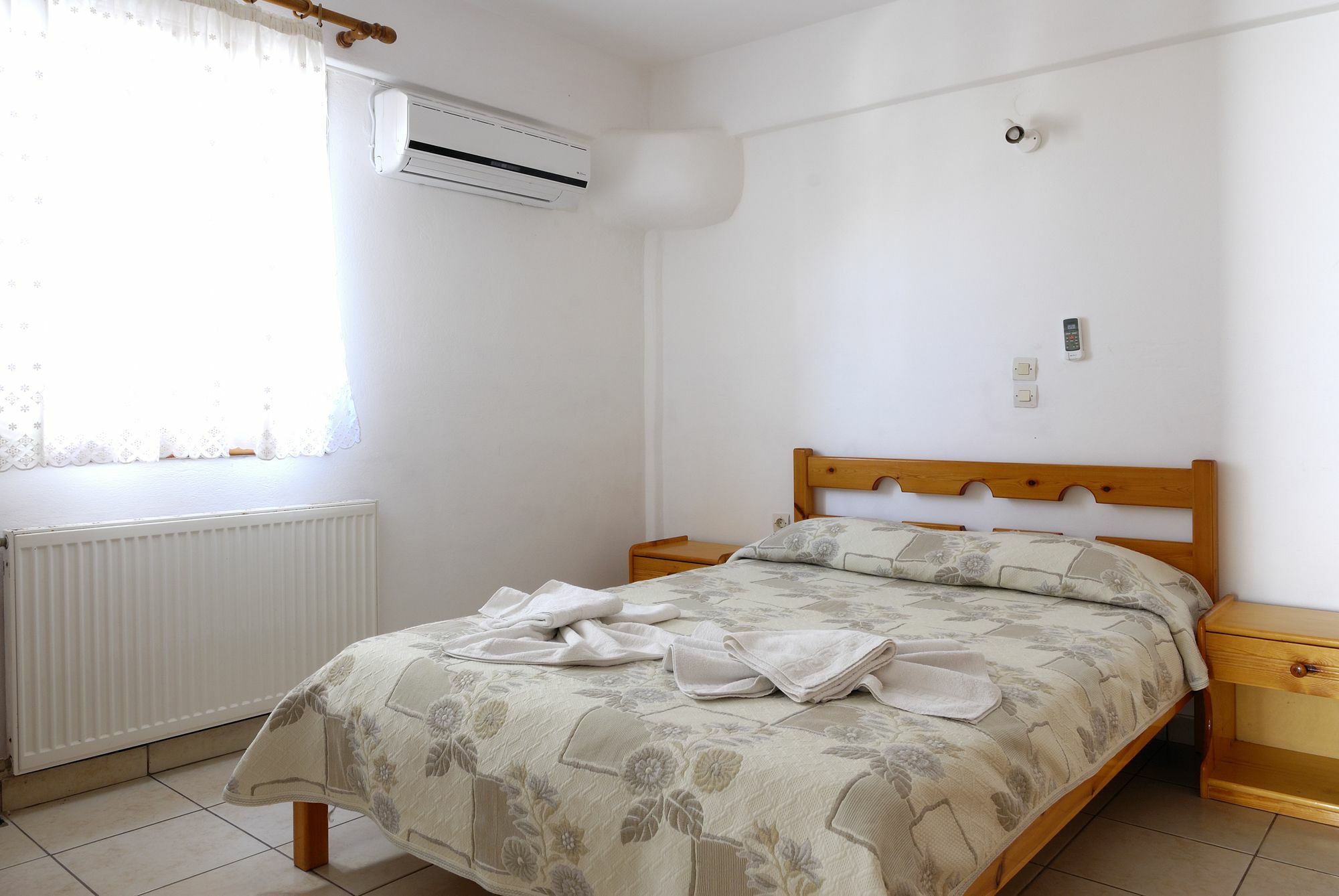 La Celestina Apartments 纳乌萨 外观 照片
